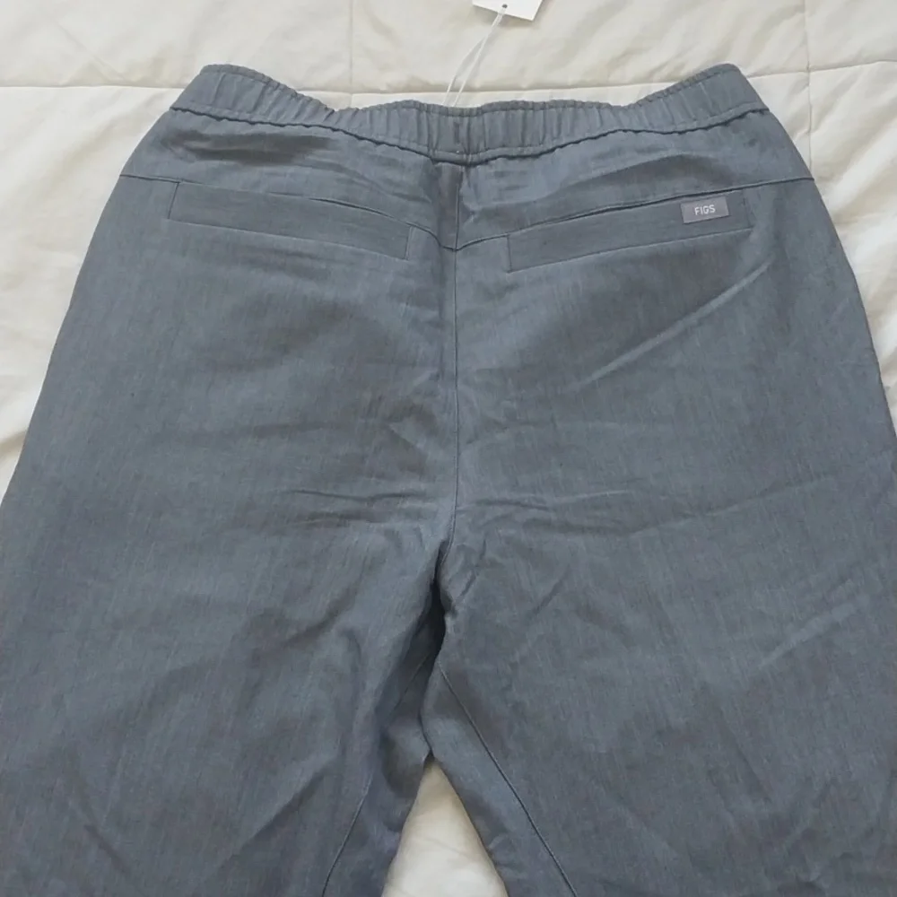 Figs Scrubs Tansen Jogger Graphite Gray Medium Men's nwt
